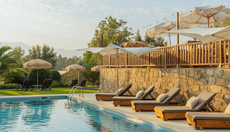 Verwarmd zwembad bij Casa Fontelheira