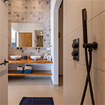 Badkamer met handdouche