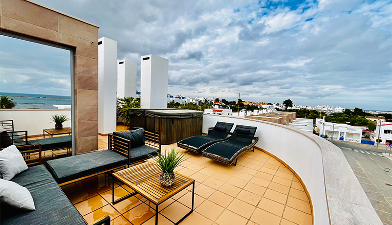 Fuseta Appartments, dakterras met zeezicht