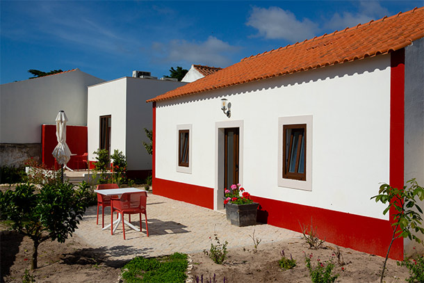 Vakantiehuizen van Quinta dos Pernobes met de tuin